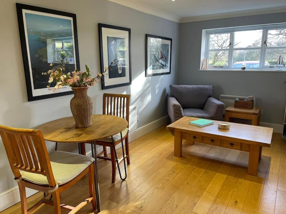 Brook House Apartment Bunbury Eksteriør billede